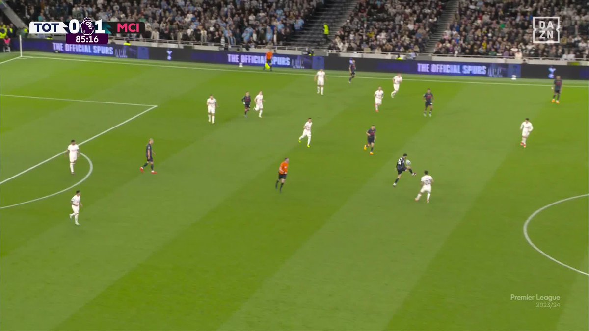 QUÉ PARADÓN QUÉ PARADÓN QUÉ PARADÓN Y así una y otra vez. Bendita Premier League y sus paradas del 2024 😍👏