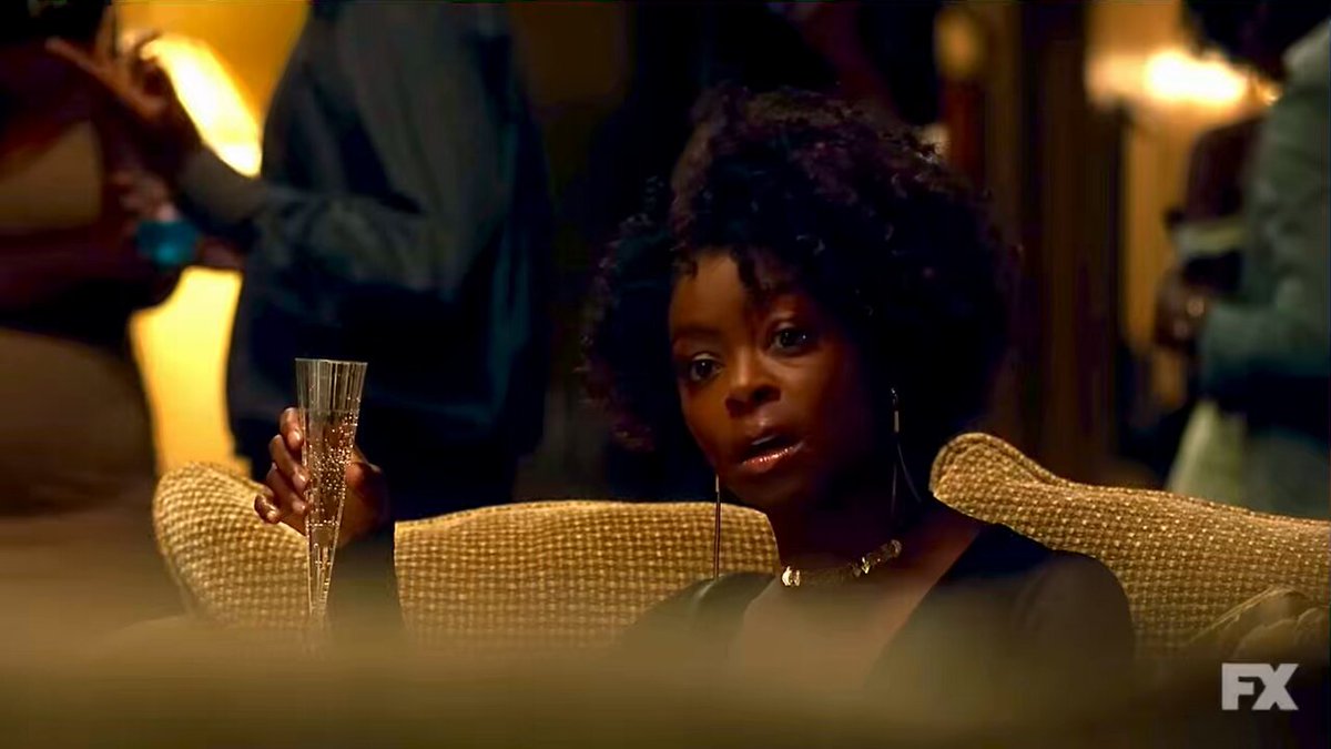 Julito McCullum aka LITO Mid yt women getting wifed up remind me of that scene from Atlanta.