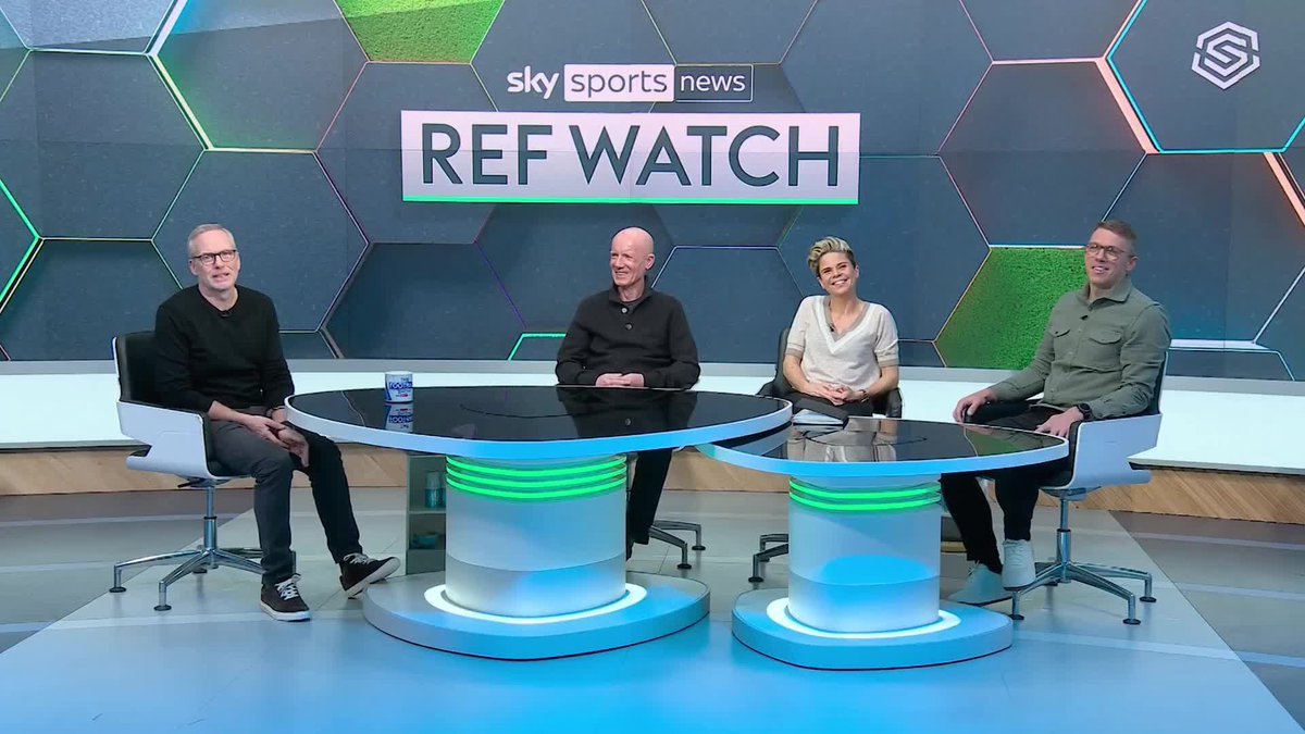 🗣️ Dermot Gallagher looks at some of the key incidents from Motherwell's draw with Rangers on Ref Watch, including a goal being disallowed for the hosts, Lennon Miller's tackle and more. Your thoughts? ⤵️