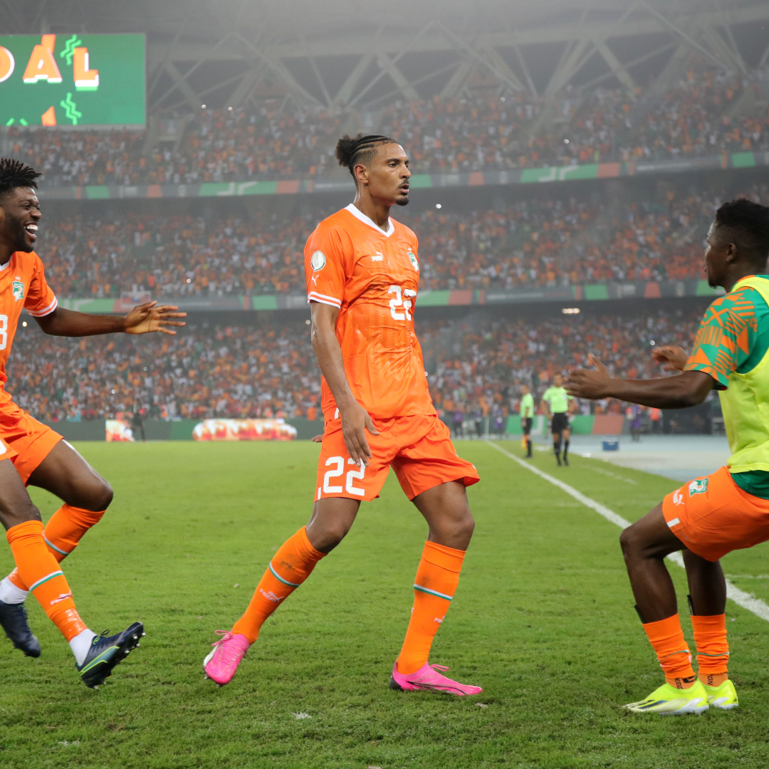 #RetroBut2024 | 𝗙𝗘́𝗩𝗥𝗜𝗘𝗥 𝟮𝟬𝟮𝟰 𝗟𝗘 𝗖𝗢𝗨𝗣 𝗗𝗨 𝗠𝗔𝗥𝗧𝗘𝗔𝗨 🇨🇮🐘🔨 Buteur en demi-finale. Buteur en finale. Sébastien Haller rime avec bonheur pour les Ivoiriens en 2024. La CAN de la résurrection pour les Éléphants et leur attaquant. 🤩