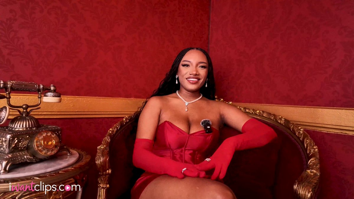 ✨Best interview moments of 2024✨ This year’s interviews brought the laughs, energy, and unforgettable moments thanks to our incredible artists! A huge THANK YOU to everyone who showed up with such great humor and vibes—you made it all so special. 💖 We’re beyond excited for what 2025 has in store and can’t wait to create even more magic together! 🎉