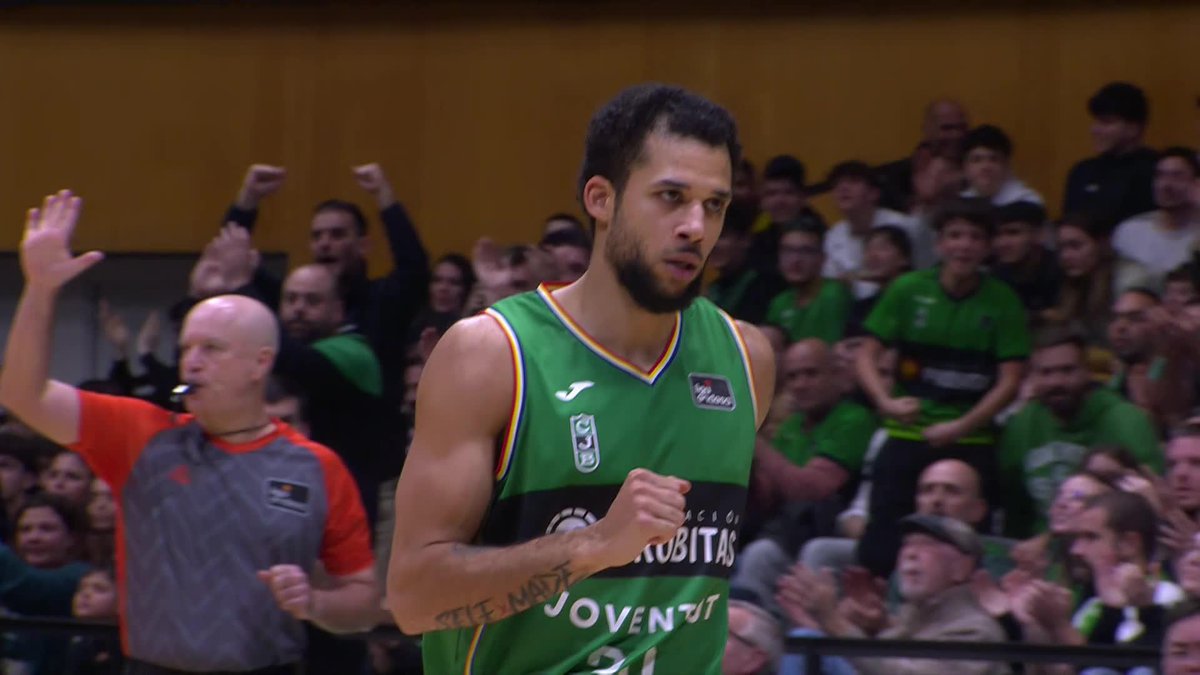 ¿Cómo hacer que todo el Olímpic de Badalona se levante? 📞 KASSIUS ROBERTSON 📺 Movistar Plus+ | Club Joventut Badalona #LigaEndesa | #ConectaConTuPasion