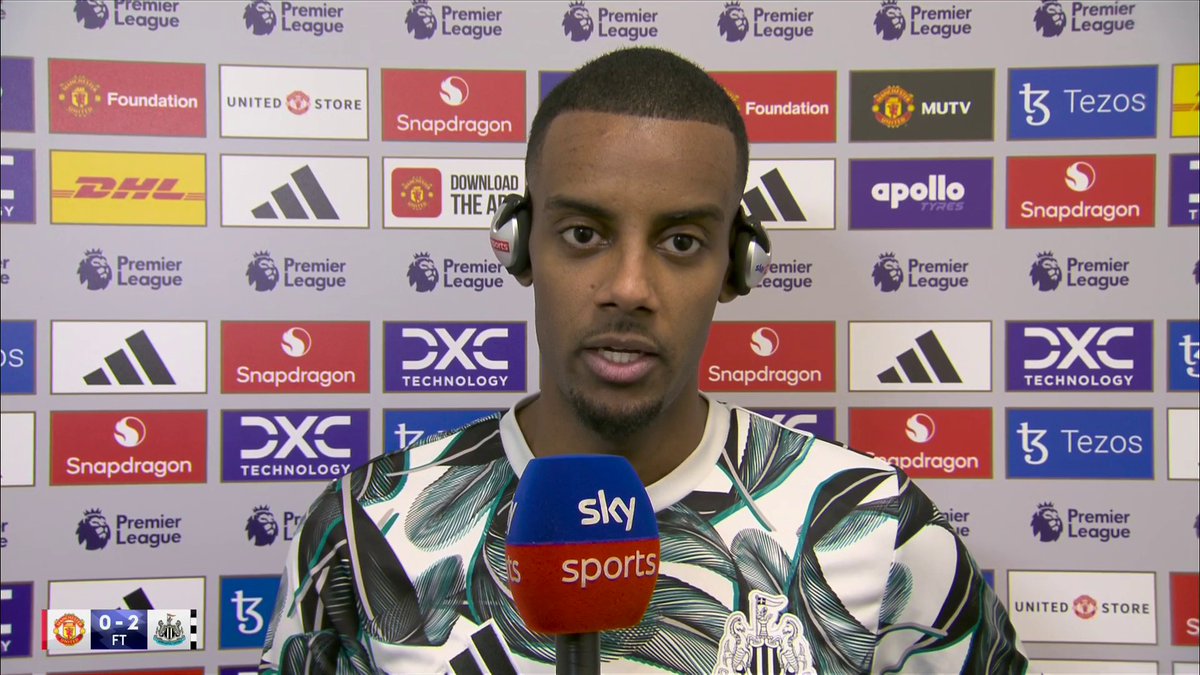 "The perfect way to end this year" Alexander Isak after winning a league game at Old Trafford for the first time in his career ⚫⚪