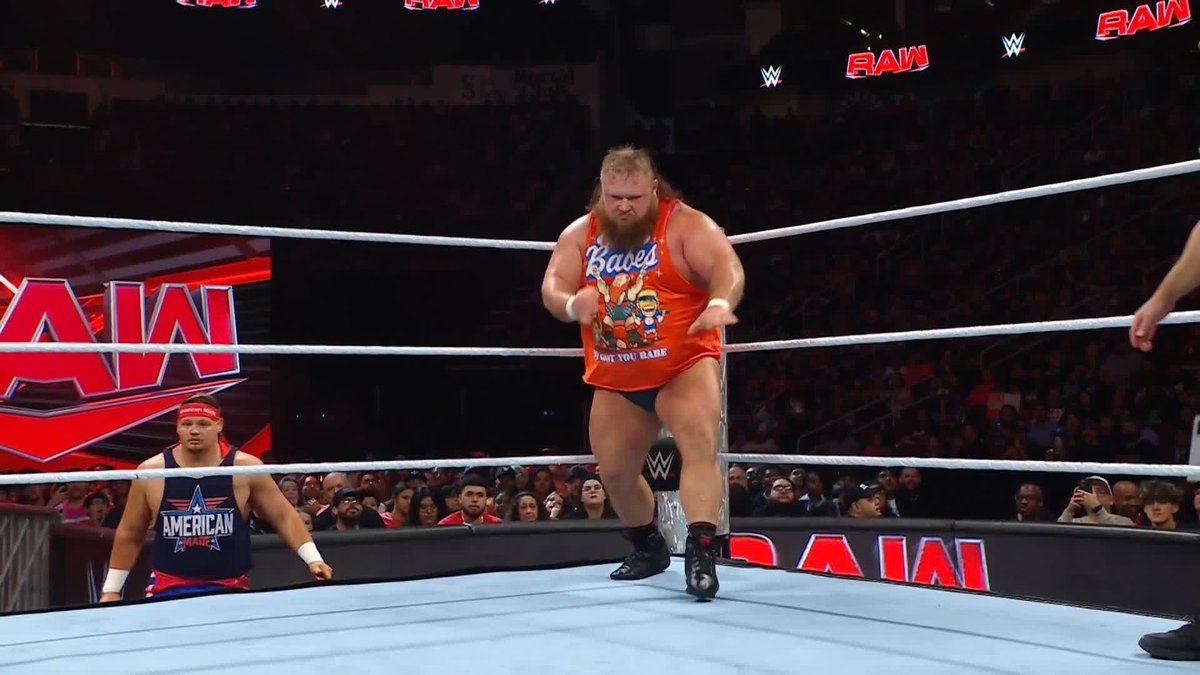 EVERYBODY is getting in on this showdown! 👊 #WWERaw