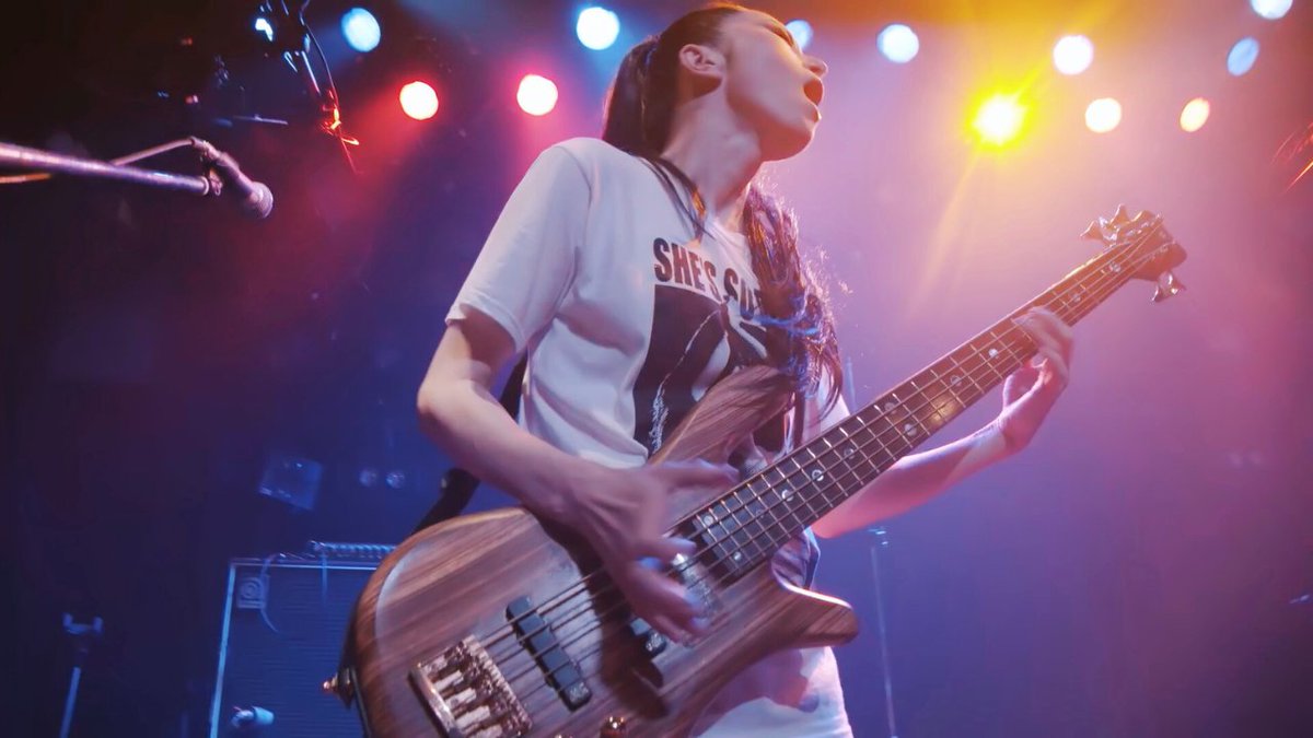 🎥 New Video 🎥 Kiyoshi - A Whole New World [Live] 今年最後の動画をアップしました！ 映像自体は去年のものですが、エンディングにぴったりだと思って😌 清のテーマソングです😌