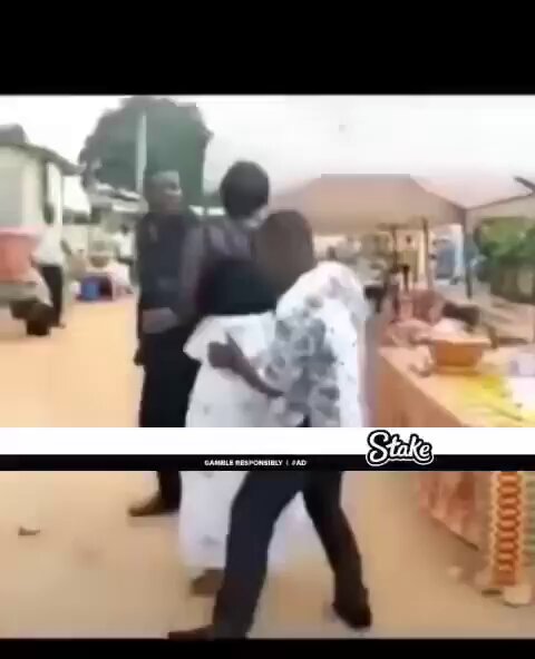 This is how real friends should help each other