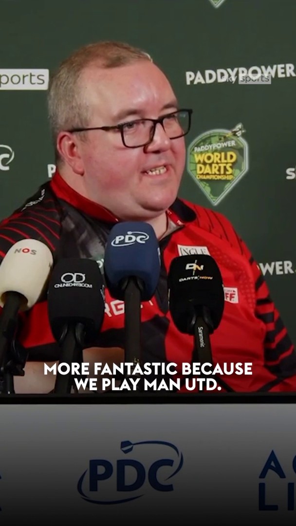 Stephen Bunting is eyeing up Man Utd's trip to Anfield 👀🏆
