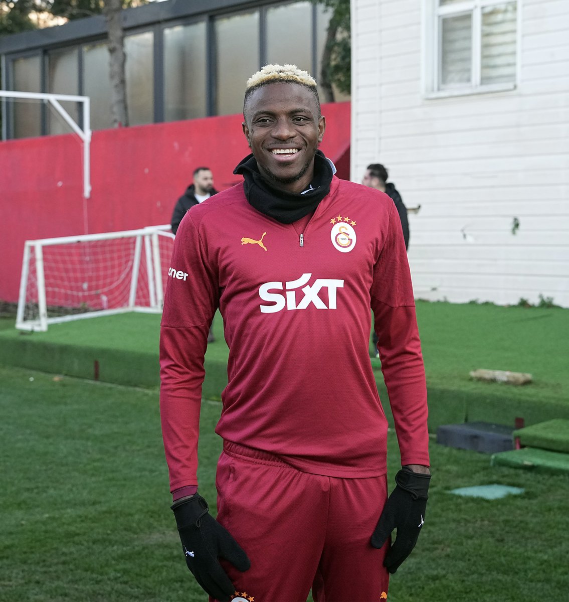 🎥 Victor Osimhen’in doğum gününü kutladık. 🥳