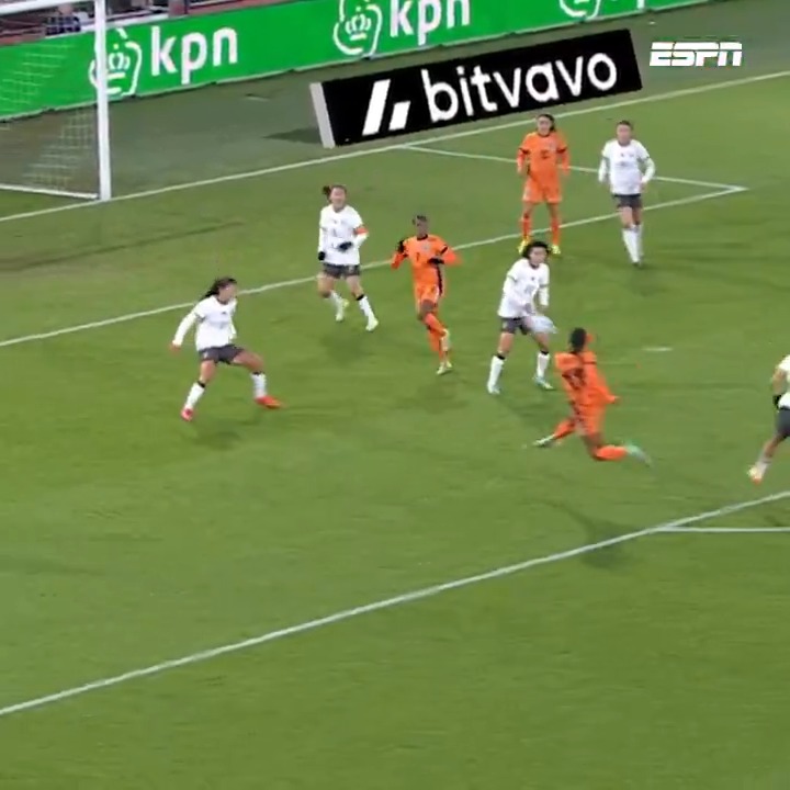 De 𝟏𝟎𝟎 mooiste doelpunten van 2024! 😍 Welke is jouw favoriet van deze drie prachtgoals? 👏