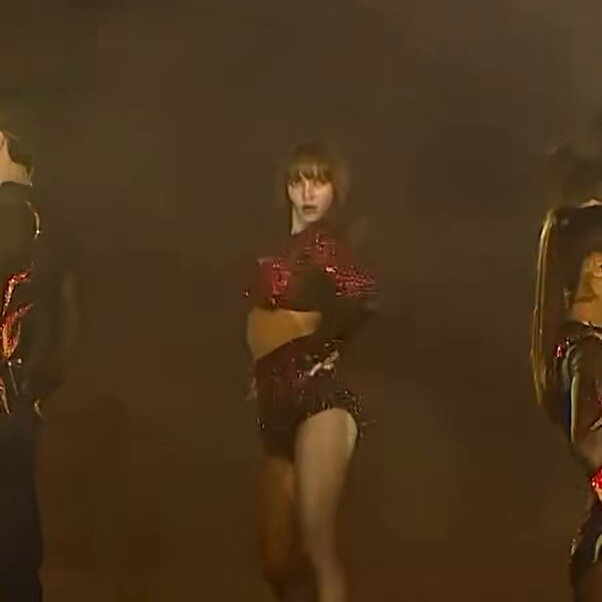RUNWAY LISA IS BACK