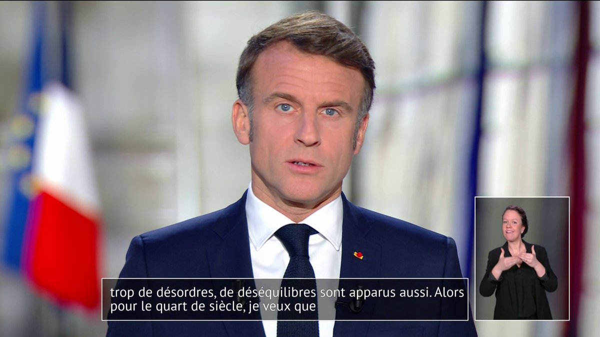 🔴DIRECT - 🗣️Emmanuel Macron annonce qu'il demandera aux Français de "trancher certains sujets déterminants" en 2025 #franceinfo