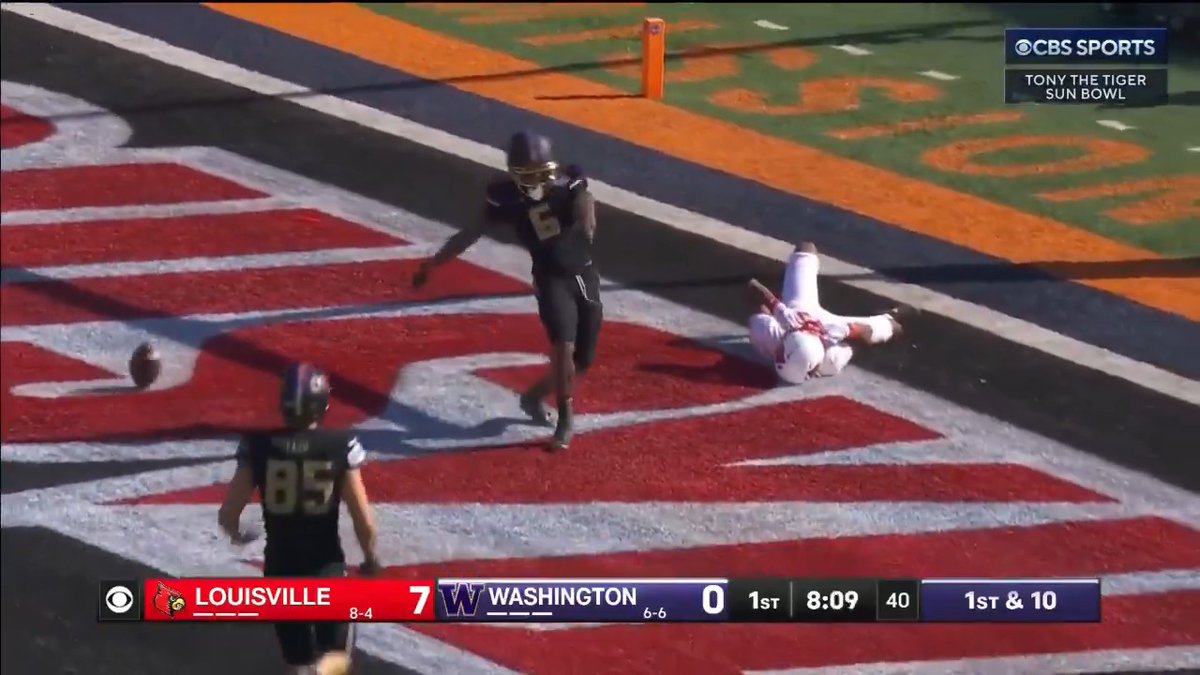 Giles Jackson had a historic day in Washington's narrow 35-34 loss. Watch each of the WR's program bowl record 4️⃣ TD grabs 👇 #B1GFootball