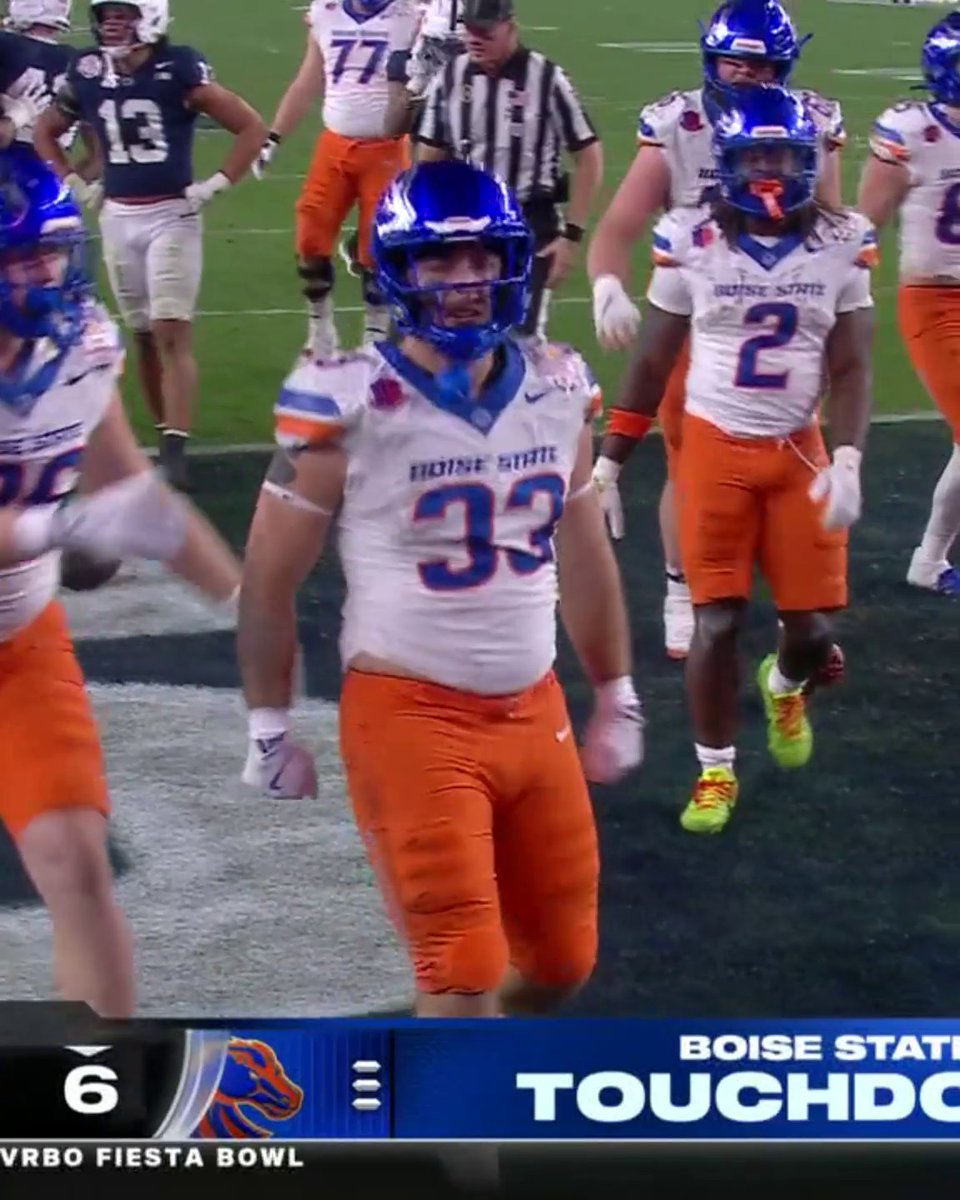 BOISE STATE'S NOT OUT OF IT YET‼️ TYLER CROWE TAKES IT IN FOR SIX 🔥
