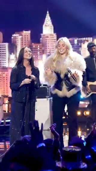 Thanks for Rapp-ing up 2024 with us RMJ &amp; Alanis Morissette ❤️ #RockinEve