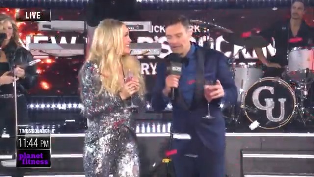 It's an American Idol reunion! Ryan Seacrest catches up with Carrie Underwood after her incredible #RockinEve performance.