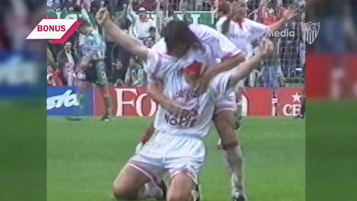 Suker "Siempre seré aficionado del Sevilla. Da igual el tiempo que pase; lo que yo viví allí fue especial. Es imposible olvidar lo que hizo el Sevilla por mí; fue el club que me dio la oportunidad de jugar en España» !Feliz 57 cumpleaños 'mago de Osijek'!