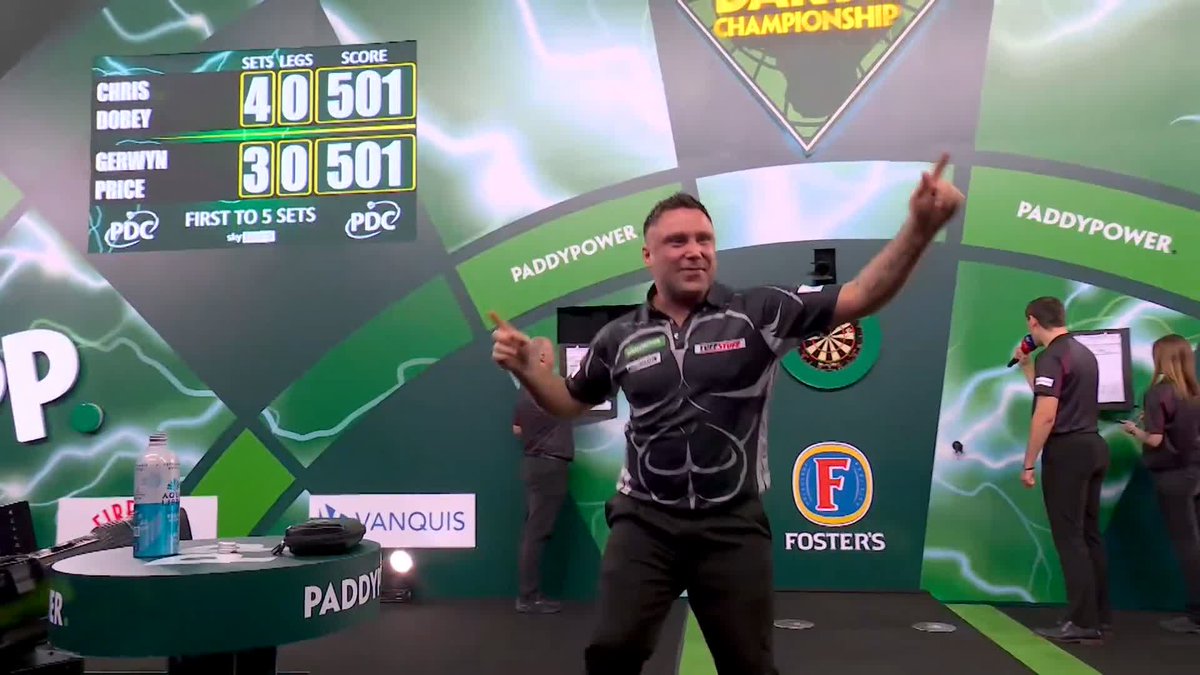 PRICE IS BACK IN IT! Strictly Come Darting for Gerwyn Price! The Welshman cannot believe his luck as Dobey squanders FIVE darts for the match, and Price pins tops to make it 3-4! 📺 #WCDarts | QFs
