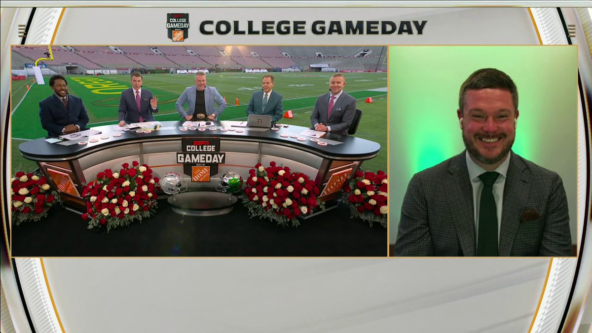 "We're hoping to work the rule where we get to score some points." Oregon coach Dan Lanning has jokes before facing Ohio State 😅