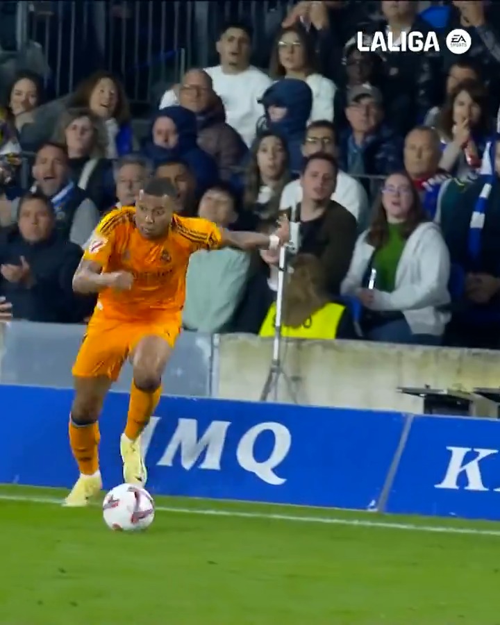 This Mbappé skill was incredible 🤩