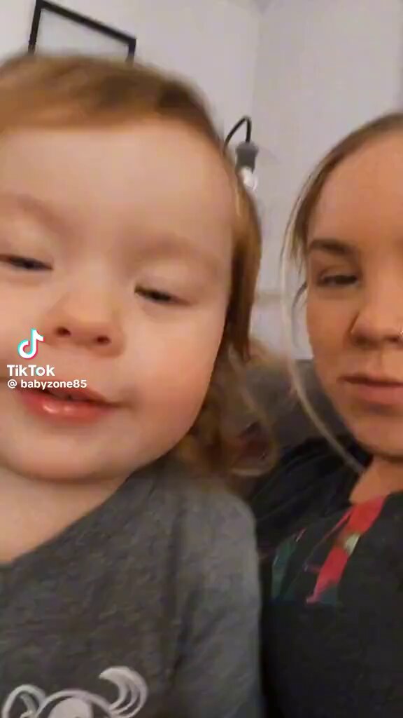 Just kids being cute and sweet 🥰🥰🥰
