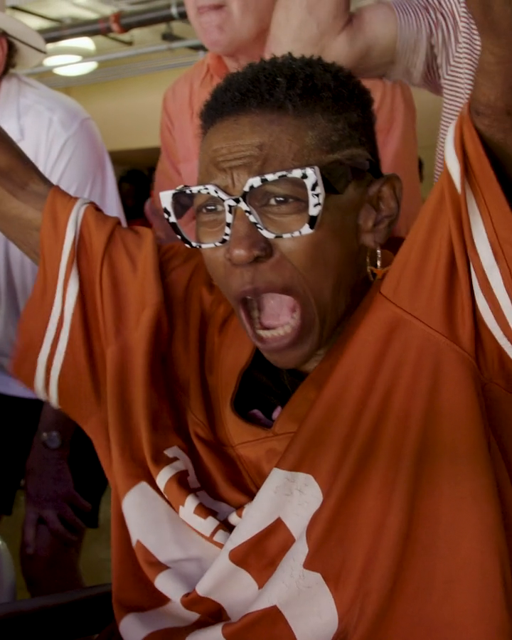 "I always turn and look up, and just make sure she knows I see where she is. Those moments are definitely special to me." 🧡 Texas Football OL Kelvin Banks' mother, Monica, took a long recovery journey to be in the stands cheering for her son 👏