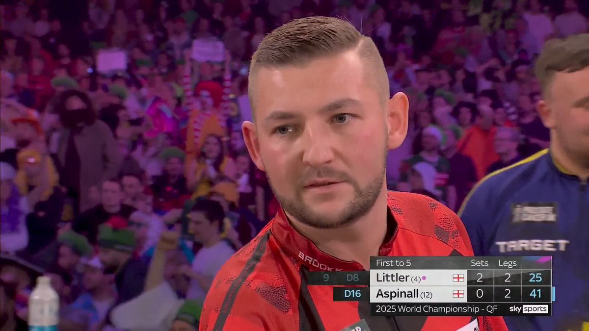 Nathan Aspinall is in it 💥 He takes a set back from the Nuke 🟣