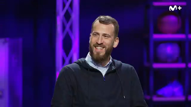 No diga magia, diga Sergio Rodriguez. Una charla especial con un jugador especial 🪄🏀 📅 Viernes 3, con Amaya Valdemoro en #ZonaEURO. 📺 A las 23:00, en Vamos por M+ (dial 8).