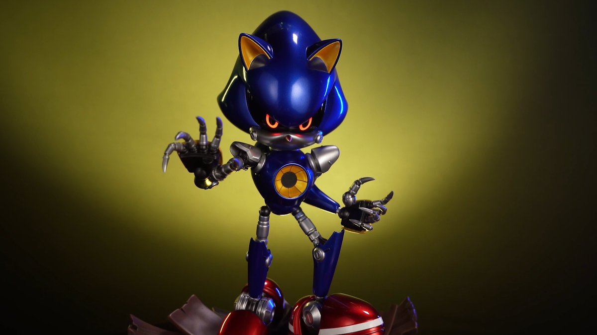 METAL SONIC PRE-ORDERS OPEN IN 5 DAYS! Exclusive Edition Showcase: The Exclusive Edition comes with an LED light-up function for the eyes, back thruster, and the spotlights on the roller coaster-inspired base. Tune in the next few days as we reveal the Definitive Edition piece by piece! In which Sonic game did you find Metal Sonic to be the most challenging as a boss? Sign up here ( and get $10 off once pre-orders are open! Check out the F4F Official Collectors Club ( to stay in the loop for this and other releases from First 4 Figures! Pre-orders open on 7th January 2025. Pricing will be revealed on launch day. #SonicTheHedgehog #MetalSonic #Sonic #SEGA #Statue #VideoGame Sonic the Hedgehog SEGA