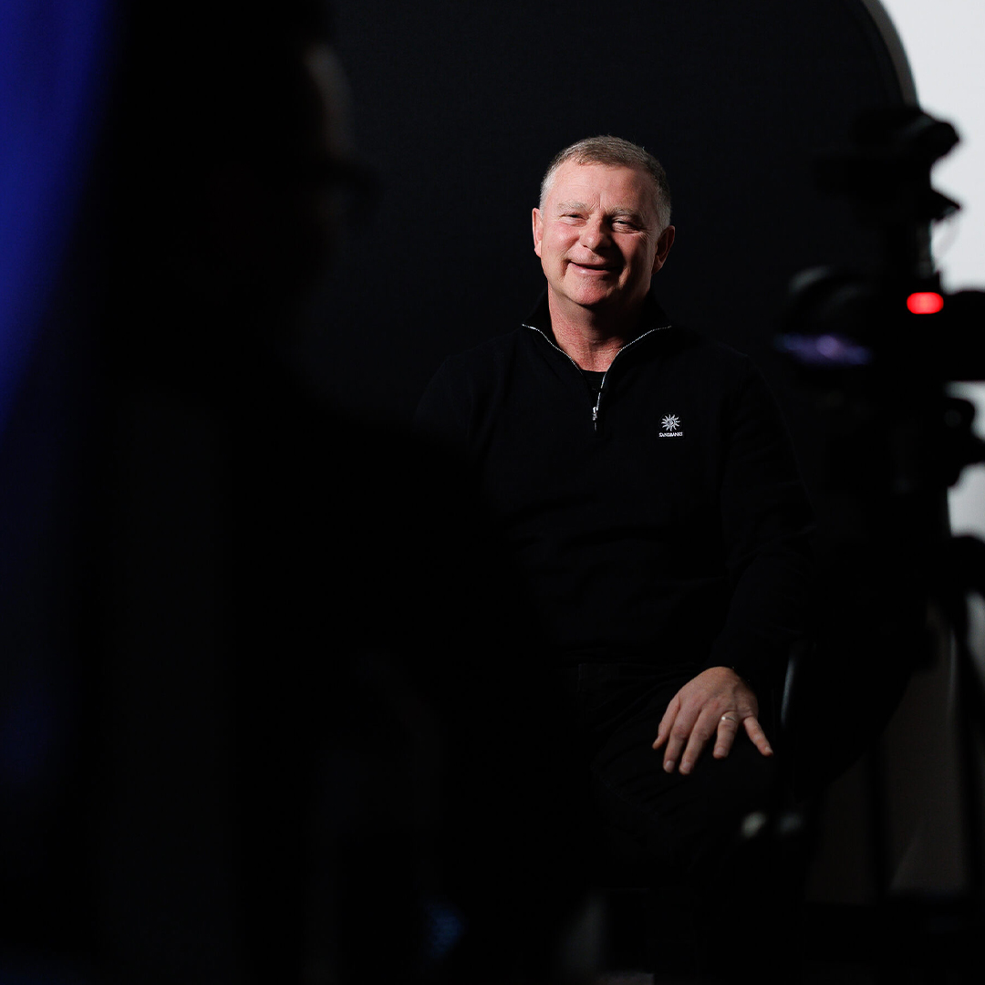 Potters, this is your gaffer speaking. Mark Robins’ first interview as Stoke City Manager 👇