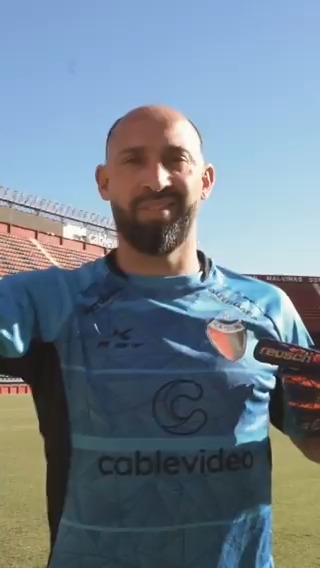 VUELVE A SU CASA... Tras su último paso por Santa Clara de Portugal, Marcos Díaz regresa a Colón para disputar la #PrimeraNacional. 📹 Club Atlético Colón ⭐