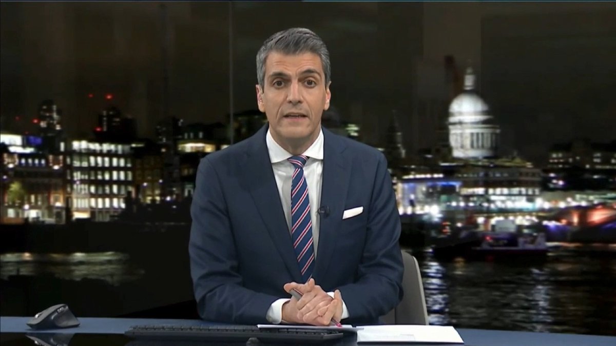 Youth workers offer a lifeline for young people following arrest for a violent offence. We fund DIVERT & Engage X to embed youth workers in Metropolitan Police custody to prevent reoffending and provide support. So far, we've reached 10,000 young people. 📺 ITV London ⬇️