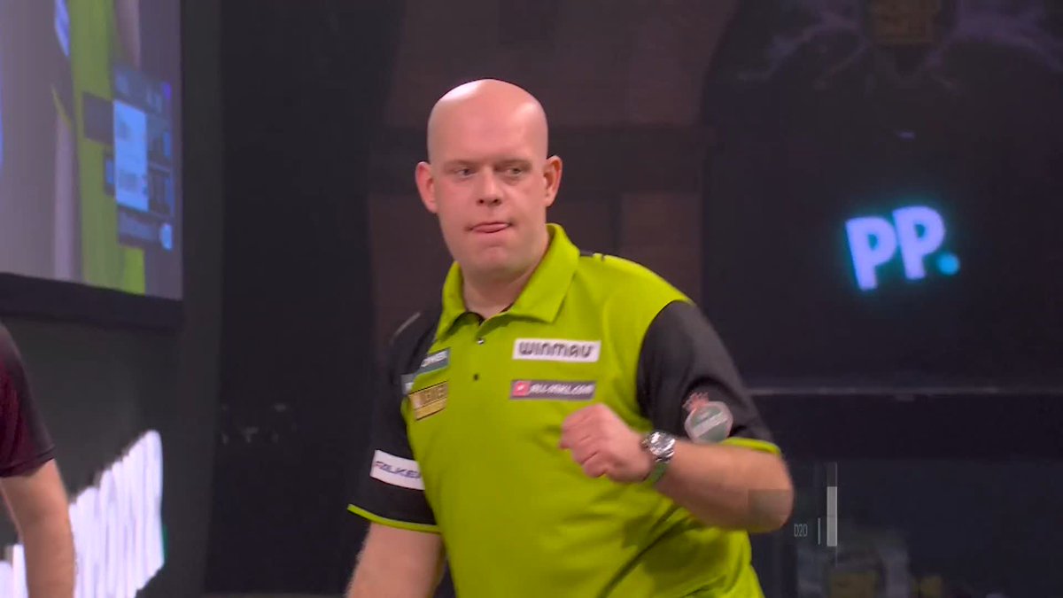 STRONG START FROM MVG! Michael van Gerwen with a strong start to this semi-final, averaging almost 104 to wrap up the opening set against Chris Dobey! 📺 #WCDarts | SFs