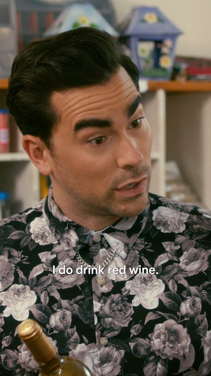 iconic scene from an iconic show 🍷 SEASONS 1-3 of SCHITT’S CREEK are now playing on Netflix in Canada!