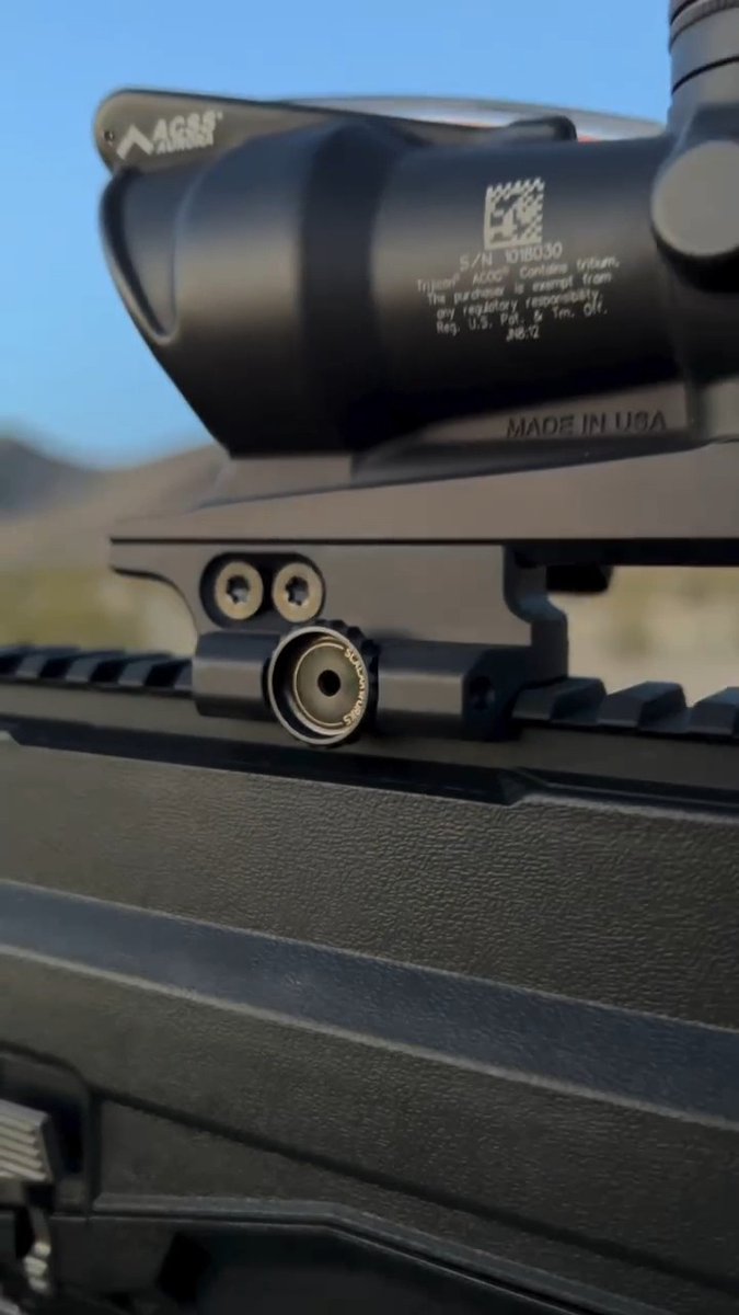 We’re all about clear views. 📷 IG: sal_gunz #ACOG #RMR