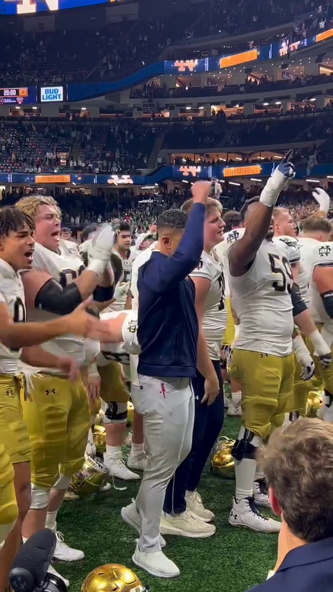 Marcus Freeman was HYPED after Notre Dame's fight song 👏