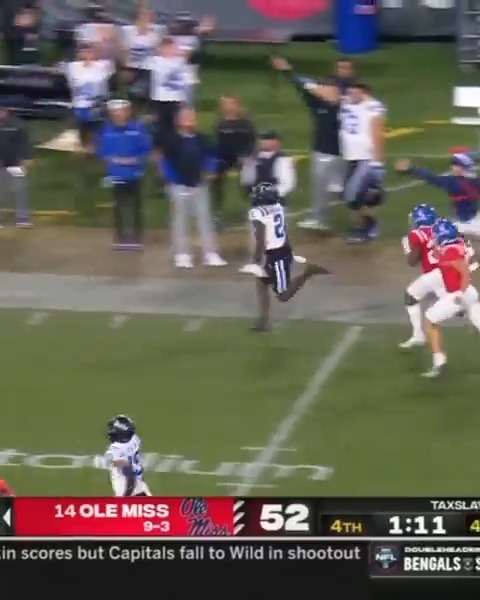 THIS REVERSE KICK RETURN TD WAS WILD 🤯🔥