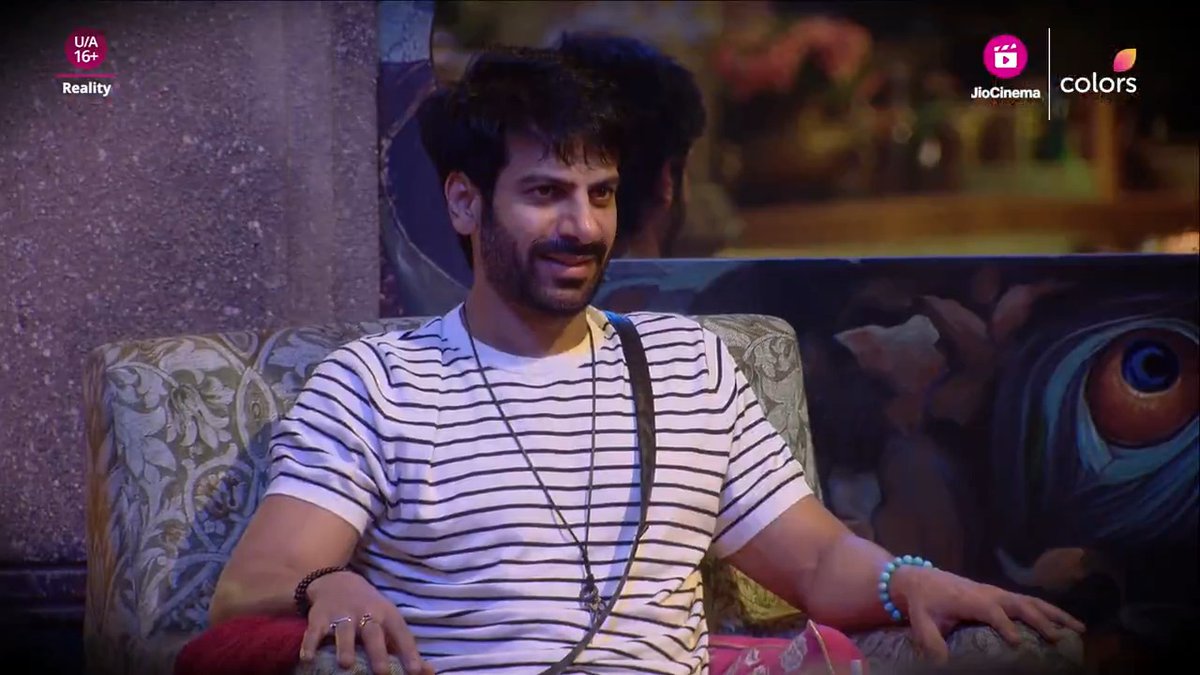 Karan ne kiya apni behan ka welcome in his mischievous style. Karan and Kamsin lagte hai perfect siblings jo hai inseparable! 🥹 Dekhiye #BiggBoss18 ColorsTV aur #JioCinema par. #BB18 #BiggBoss18onJioCinema #BiggBoss Salman Khan Karan Veer Mehra