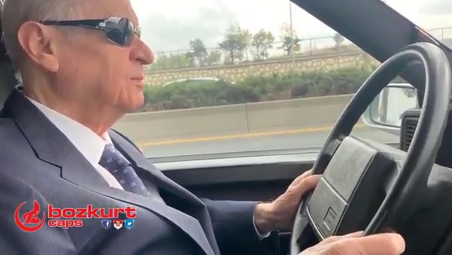 Ferdi Tayfur'un Devlet Baba için yazdığı 'Bu Bana Yeter' isimli şarkı...