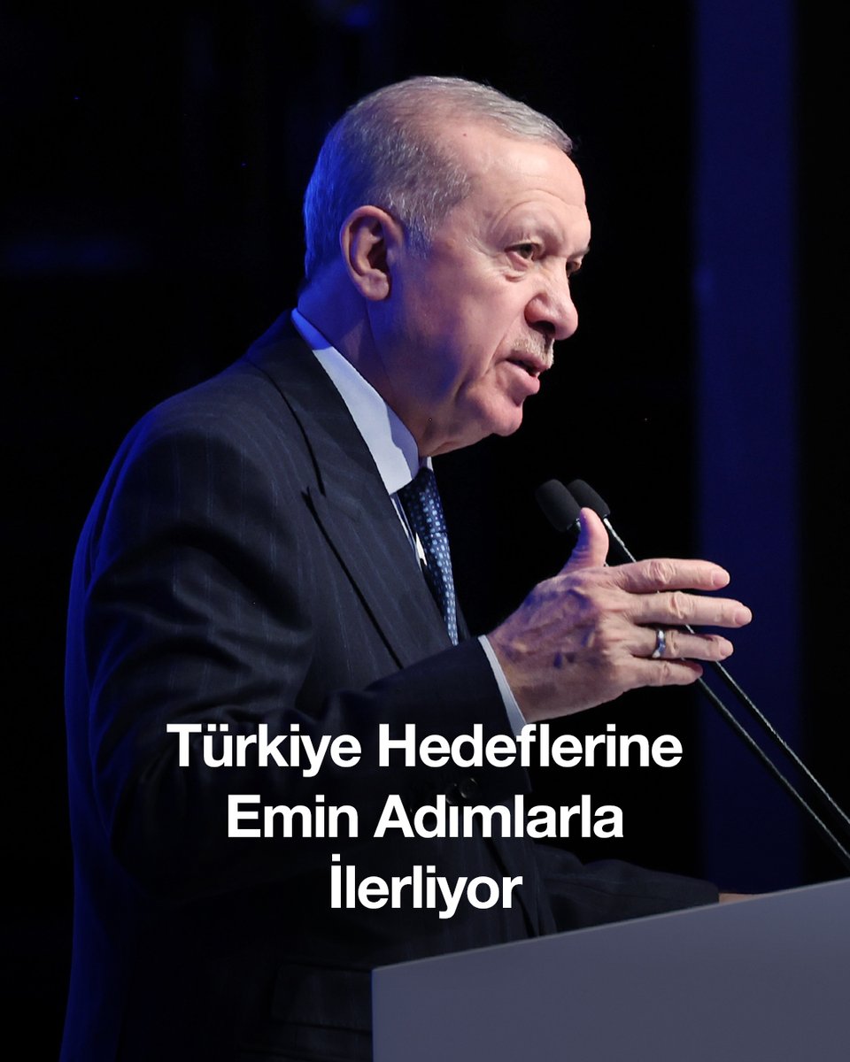 Küresel ekonomide ve bölgemizde yaşanan bütün zorluklara rağmen Türkiye, hedeflerine doğru emin adımlarla ilerlemektedir. Yatırım, istihdam, üretim ve ihracat odaklı büyüme stratejimizle yeni başarı hikâyeleri yazmaya devam ediyoruz.