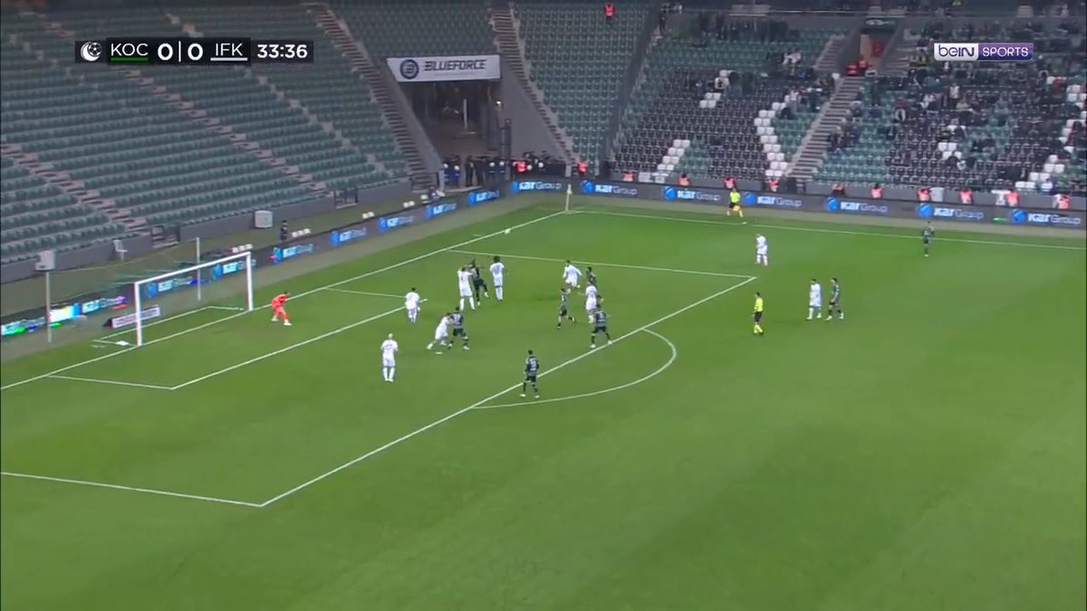 Bu Markao cidden ligin bugi, adam ziplamadan hafif sicrayarak bile gol atiyor