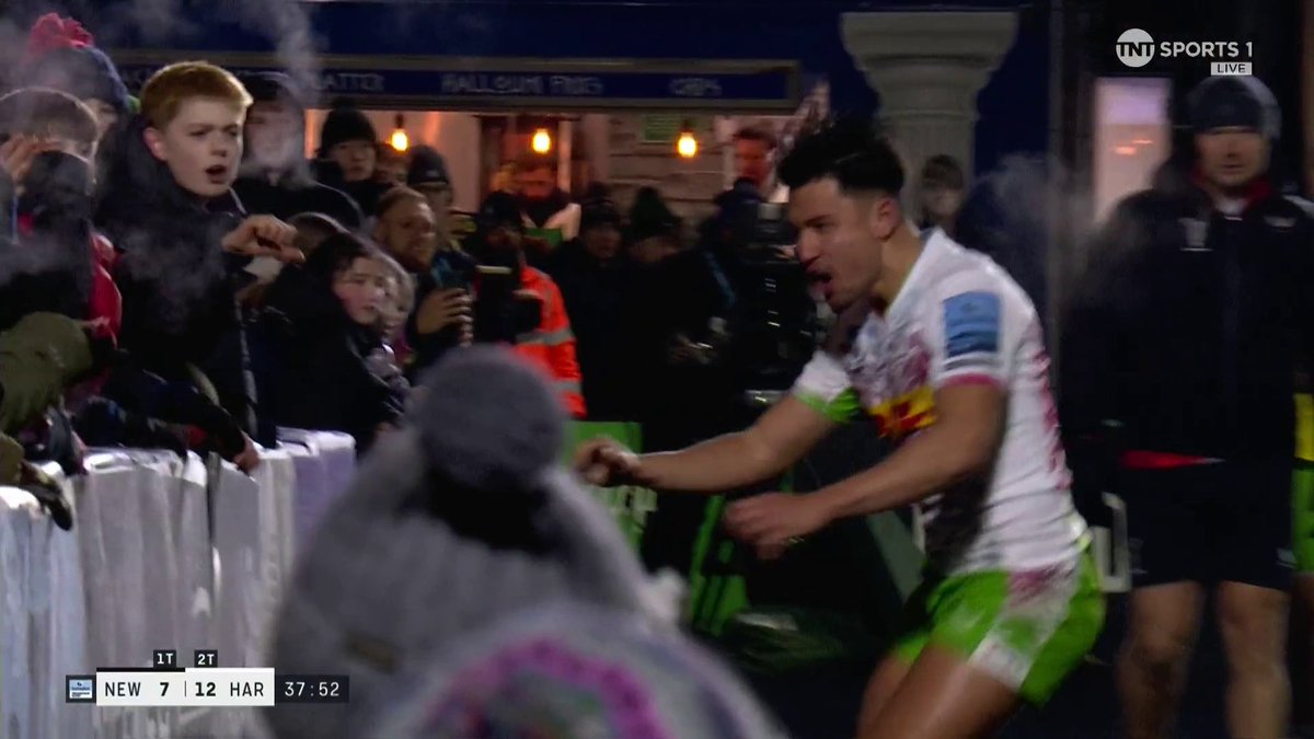 Come for the Marcus Smith try, stay for the ball from Jarrod Evans! ๐ #NEWvHAR | #GallagherPrem