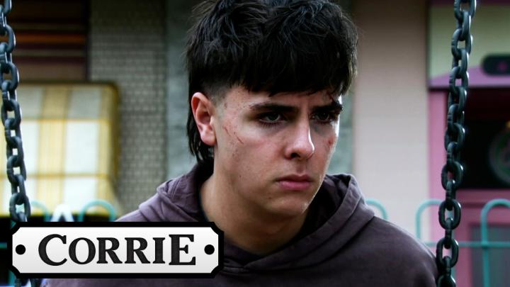 "It's never just the person that held the knife. It's the people living in fear, thinking they're next". #Corrie ITV STV