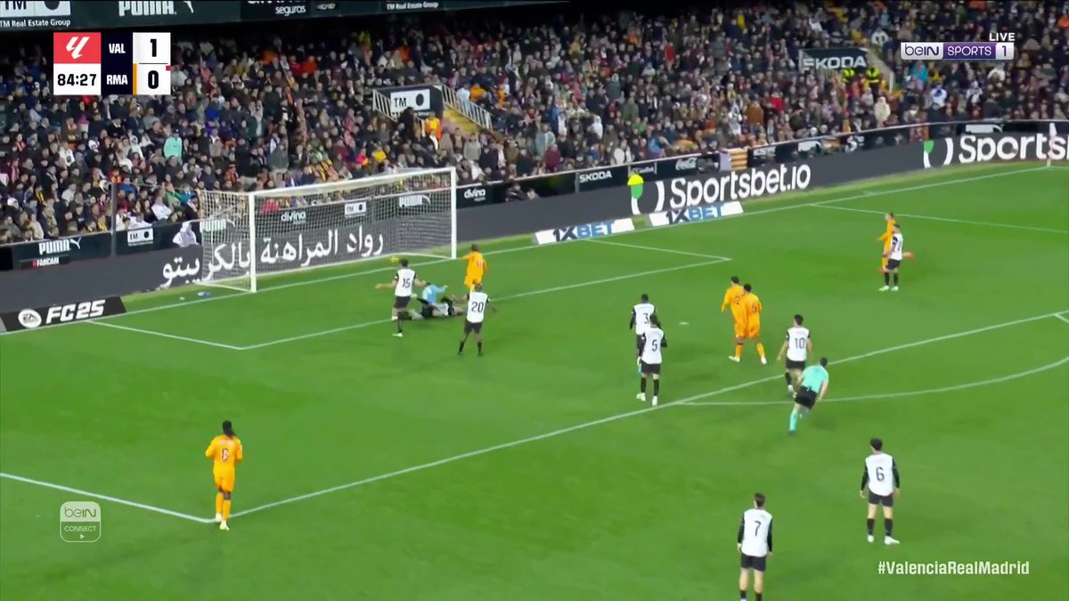 80’ دخول مودريتش 🔁 85’مودريتش يحرز هدف التعادل ⚽️ #الدوري_الإسباني #فالنسيا_ريال_مدريد