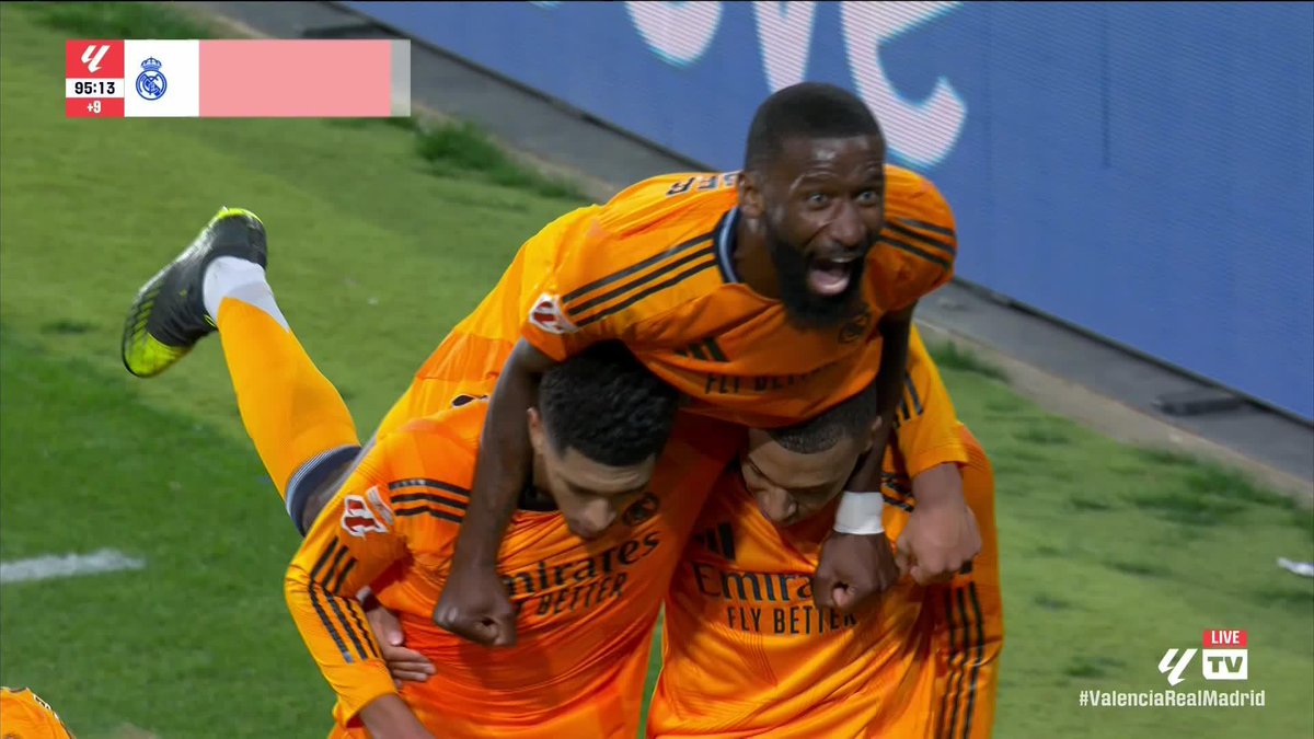 Bellingham in stoppage time!! 🙌 Surely that will be the winner for Real Madrid's 10 men ⚪