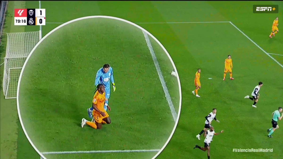 Dan Thomas and Craig Burley take a look at the incident that resulted in a red card for Vinicius Jr. 📺