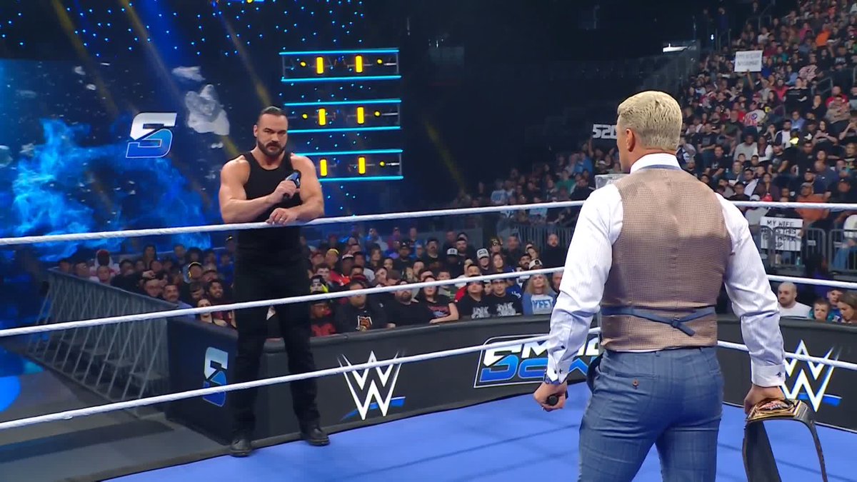 This is CHAOS! Kevin is a menace! 😱 #SmackDown