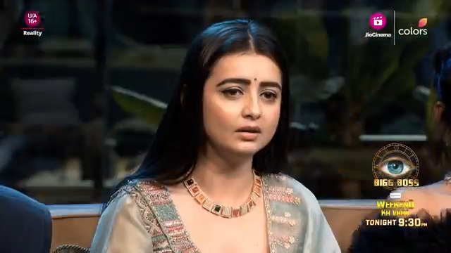 Bigg Boss brings out Chahat Pandey's personal life discussion in the house (having a boyfriend) 🙀