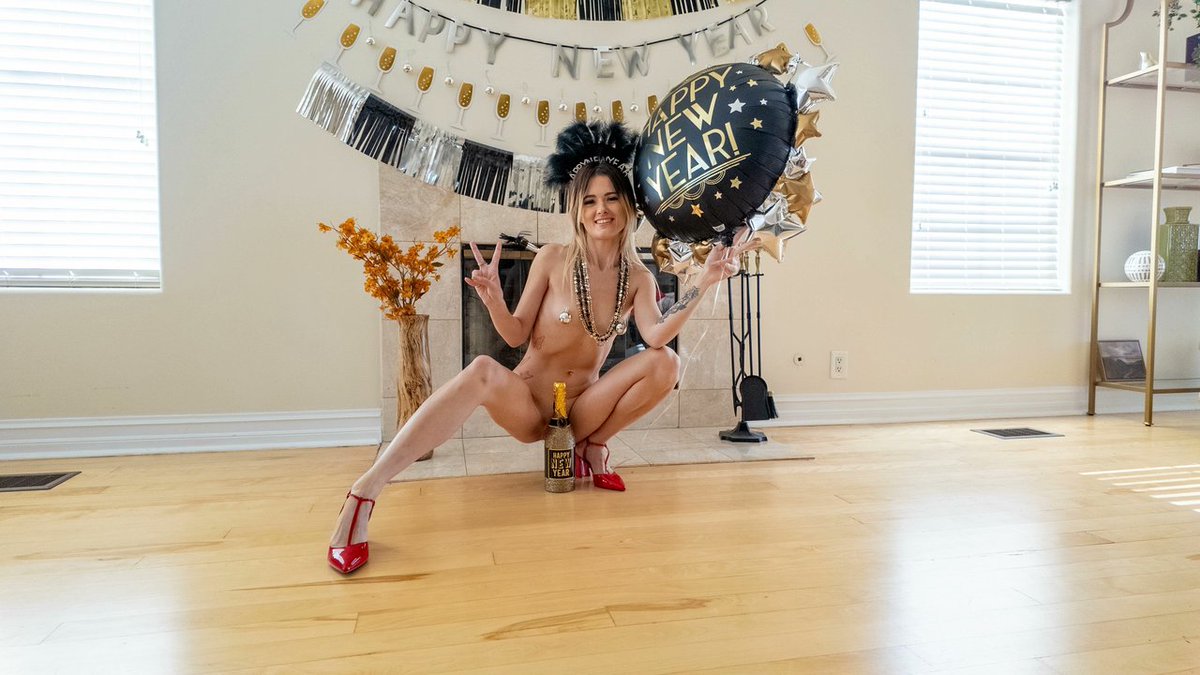 Nicole Nichols Rings in the New Year with Porn Dude Nicole Nichols #PornDudeCasting #Upcoming