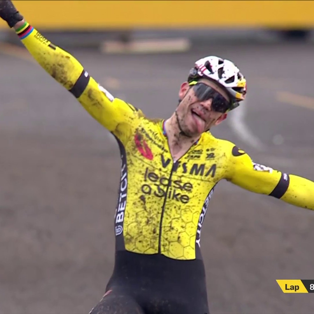 The Battle of Belgium 🇧🇪 Wout van Aert wins in Gullegem, after a great battle with Eli Iserbyt 🏆👏 #Superprestige