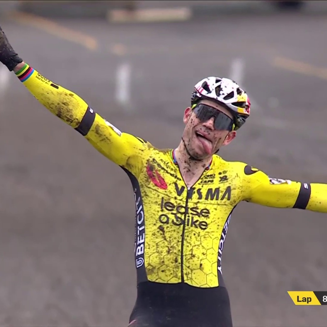 AQUร MANDA WOUT ๐ Sin Van der Poel, Van Aert logra su primera victoria de la temporada de ciclocrรณs ante Eli Iserbyt ๐ฅ Felipe Orts firma un meritorio sรฉptimo puesto ๐ช๐ธ